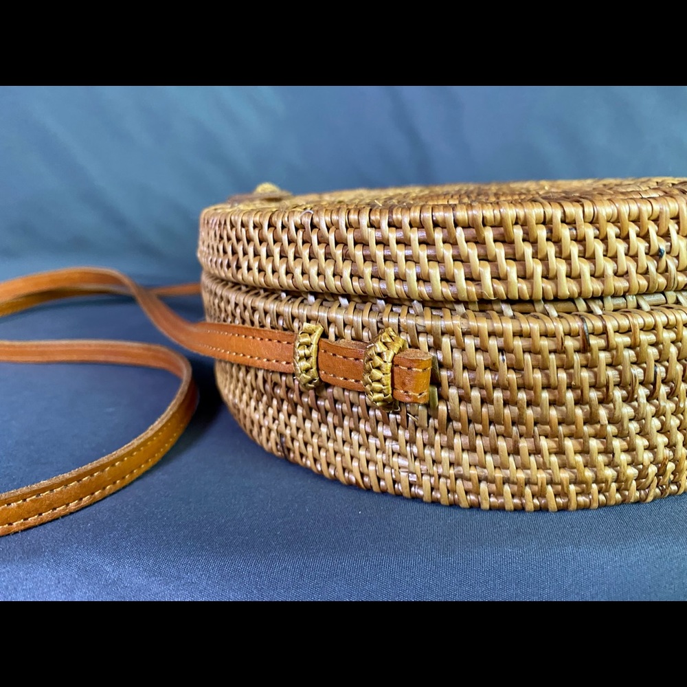Woven Rattan Bag - Picture 3 of 8
